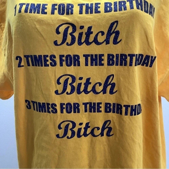 Gildan Size Extra Large Graphic Tee. New without Tags - Picture 2 of 5